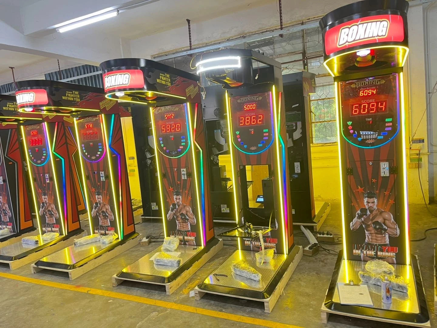 Boxer Champion Punch Machine